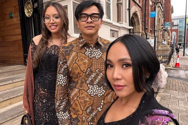 8 Potret Wisuda Naja Anak Armand Maulana di Inggris, Pakai Kebaya