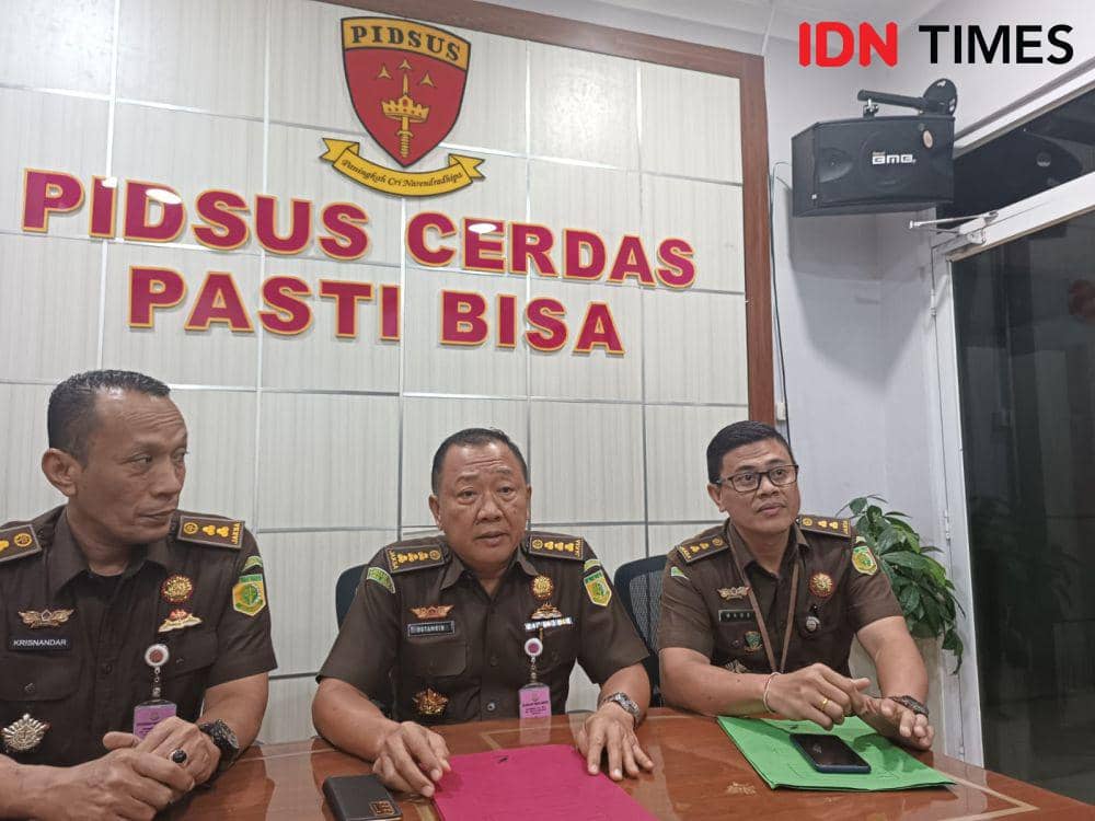 Konferensi pers Pidsus Kejati Lampung terkait kasus dugaan korupsi perjalanan dinas DPRD Tanggamus. (IDN Times/Tama Yudha Wiguna).