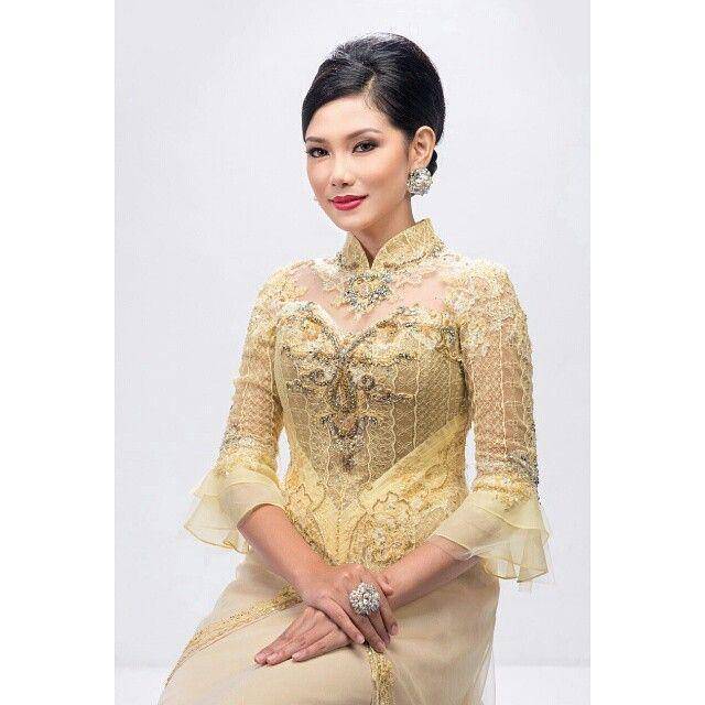 Inspirasi kebaya ala Wandha Dwiutari (instagram.com/wandhadwiutari)