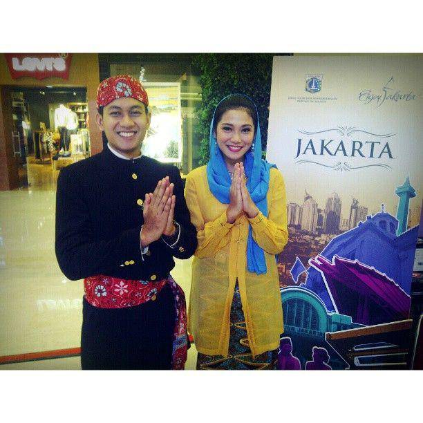Inspirasi kebaya ala Wandha Dwiutari (instagram.com/wandhadwiutari)