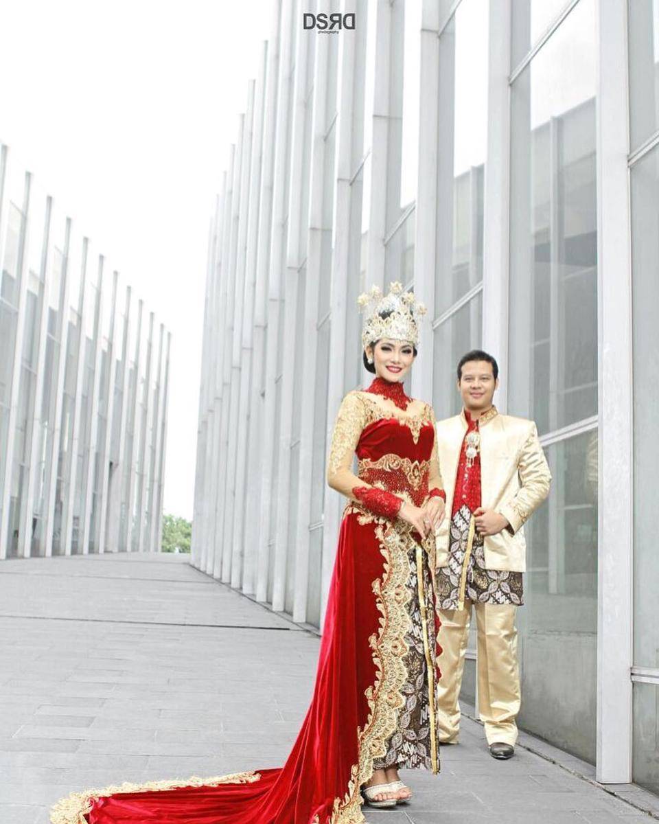 Inspirasi kebaya ala Wandha Dwiutari (instagram.com/wandhadwiutari)