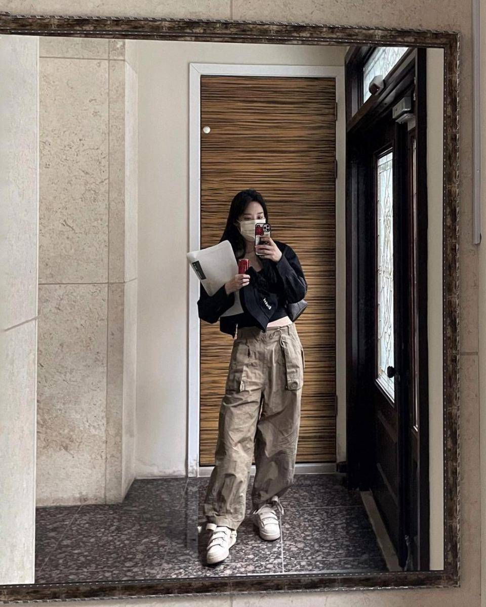 Lee Chung Ah (instagram.com/leechungah)