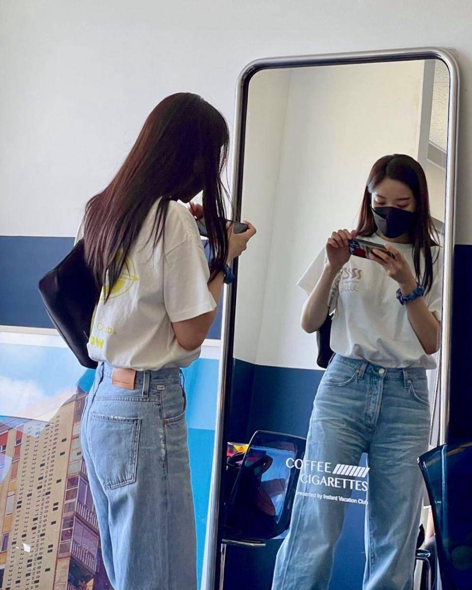 Lee Chung Ah (instagram.com/leechungah)