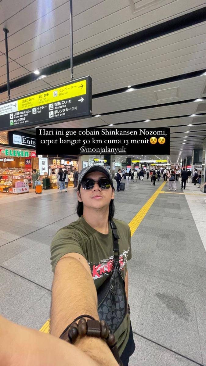 Ajil Ditto liburan di Jepang. (instagram.com/ajil_ditto08)
