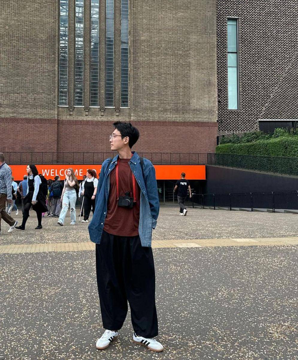 potret Jung Kyung Ho di London (instagram.com/jstar_allallj)