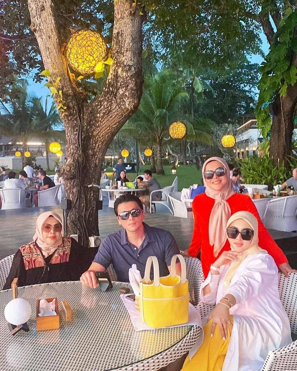 Syahrini liburan di Bali (instagram.com/princessyahrini)
