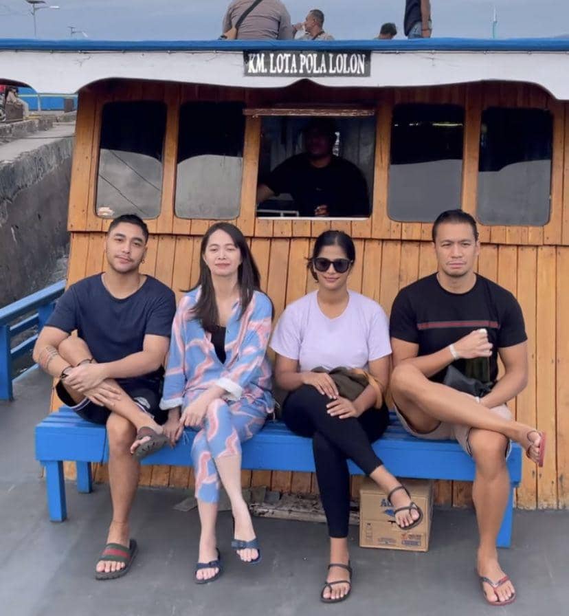 Krisjiana Baharudin saat shooting di NTT (instagram.com/krisjianabah)