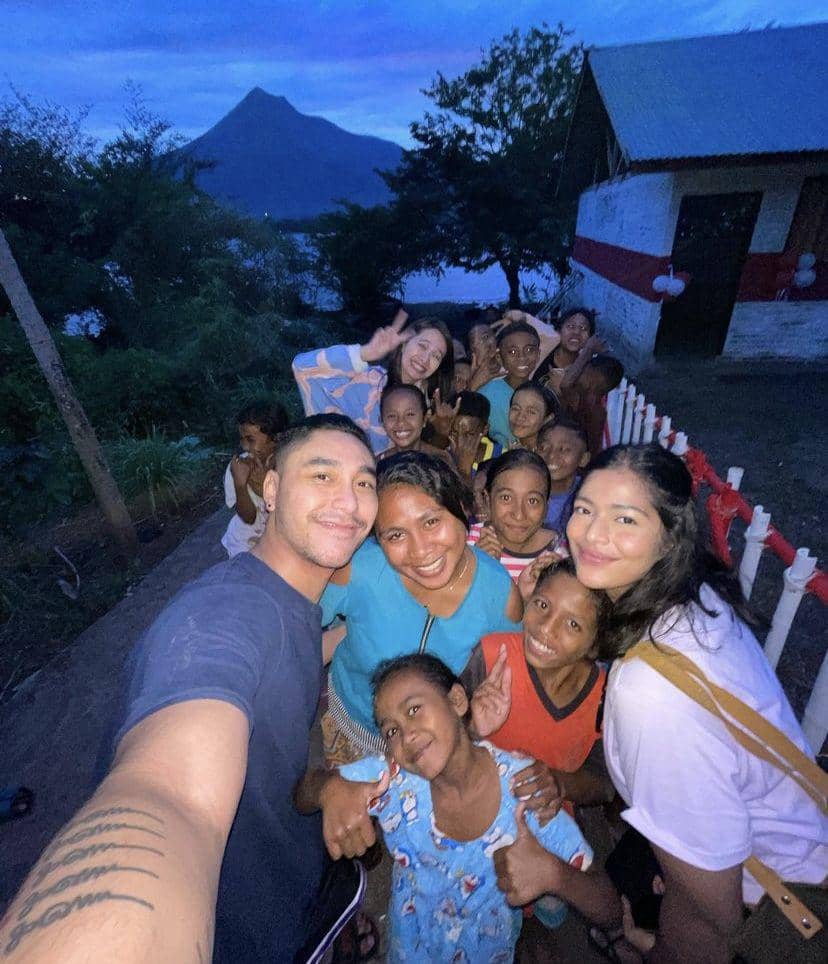 Krisjiana Baharudin saat shooting di NTT (instagram.com/krisjianabah)