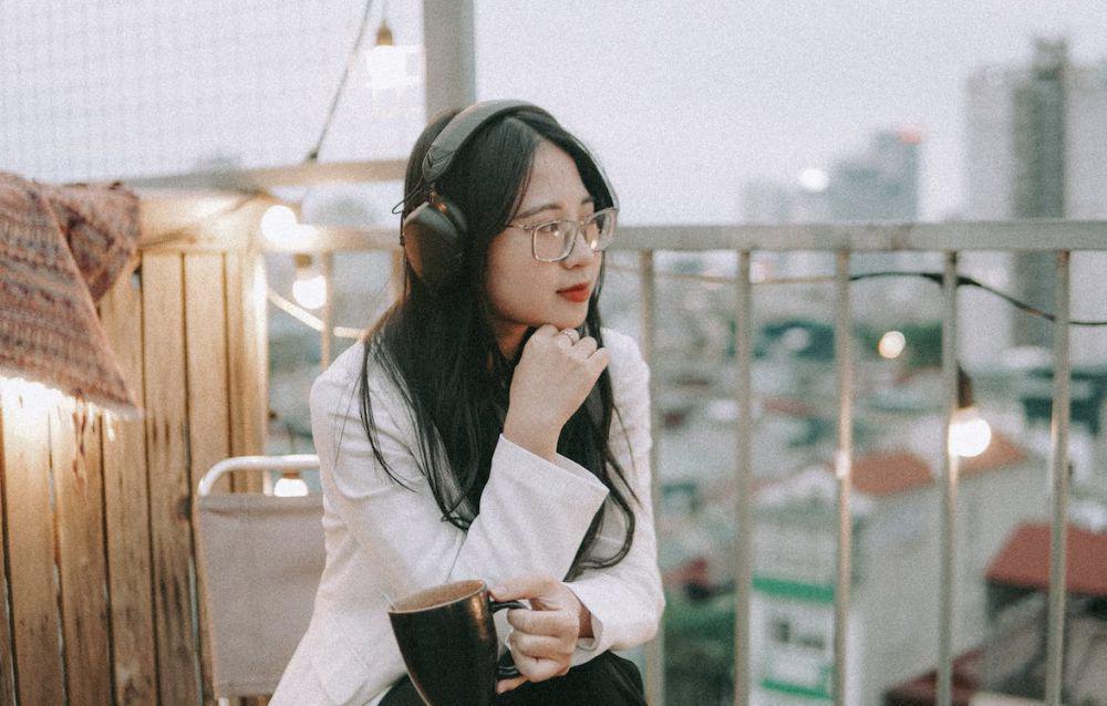 6 Alasan Kenapa Lagu Galau Banyak Disukai Orang Indonesia