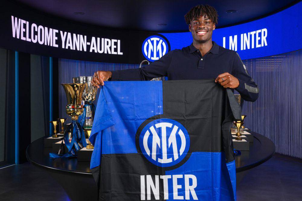 potret Yann Bisseck, bek baru Inter Milan pada musim panas 2023 (twitter.com/Inter_en)