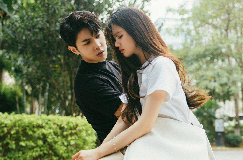 Victor Ma dan Zhao Lusi di drama China Hidden Love (twitter.com/YoukuOfficial)
