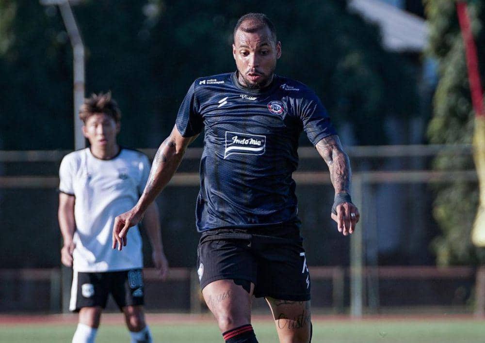 Gustavo Almeida (instagram.com/aremafcofficial)