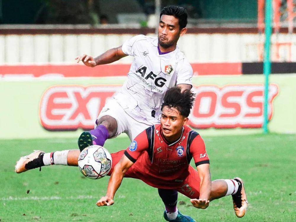 Persik Kediri saat menghadapi Arema FC pada putaran kedua di Liga 1 Indonesia 2022/2023. (instagram.com/persikfcofficial)