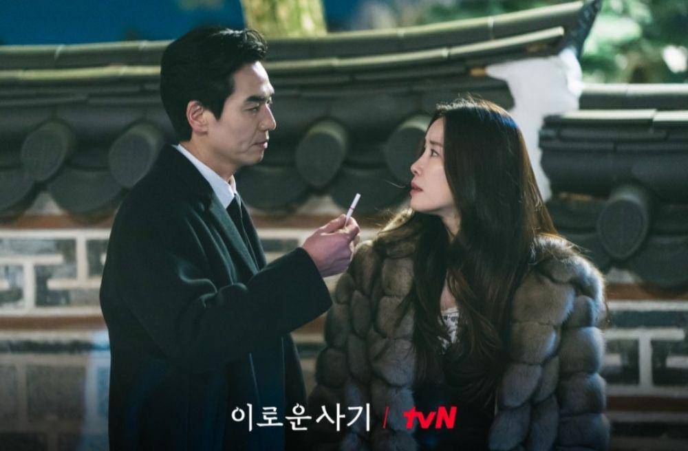cuplikan Kim Tae Hoon dan Lee Tae Ran di drakor Delightfully Deceitful (dok. tvN/Delightfully Deceitful)