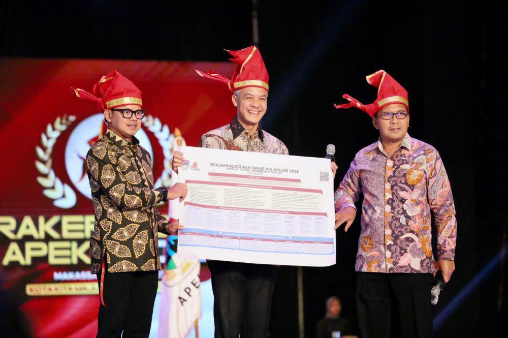Hasil Rekomendasi Rakernas XVI APEKSI Diserahkan kepada Tiga Bacapres