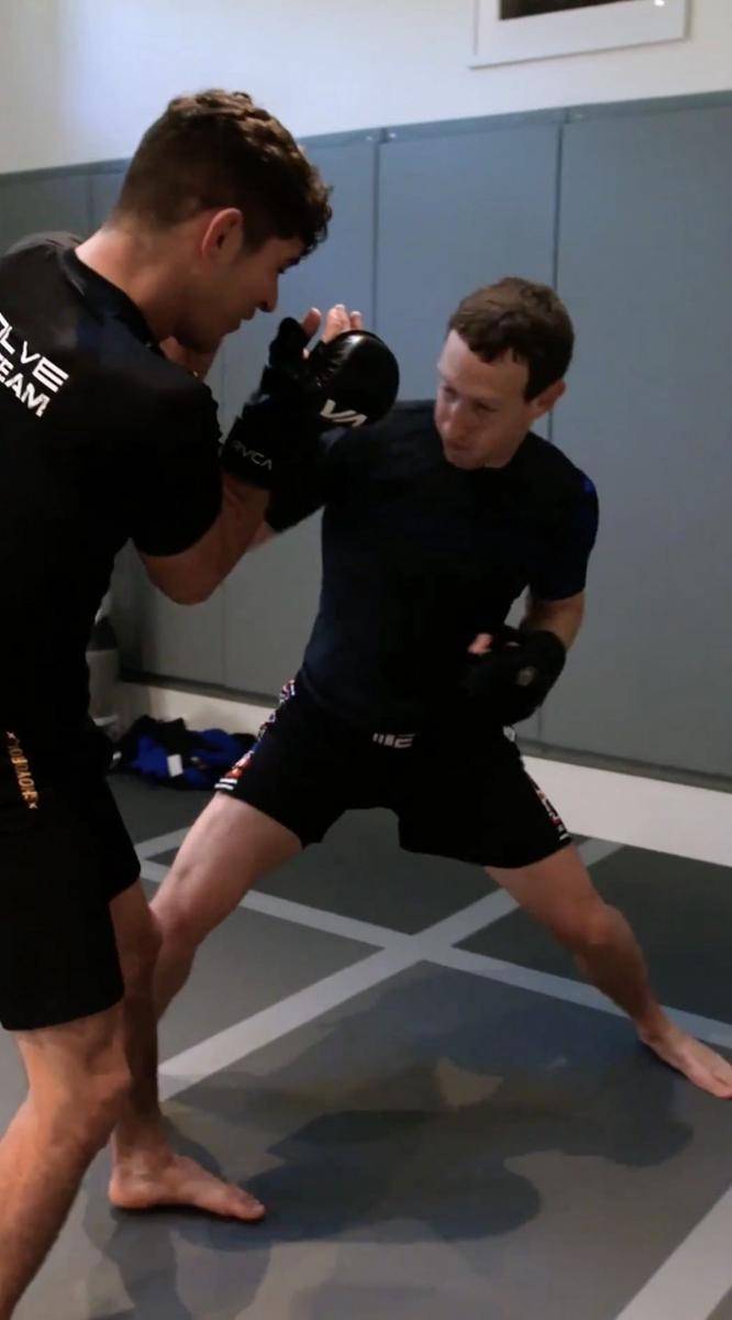 potret Mark Zuckerberg latihan tinju (instagram.com/zuck)