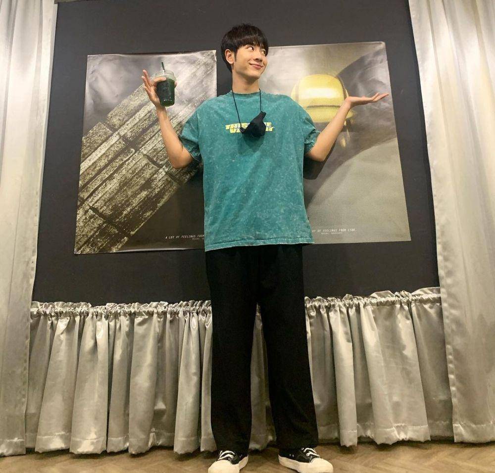 Mix Sahaphap (instagram.com/mixxiw)
