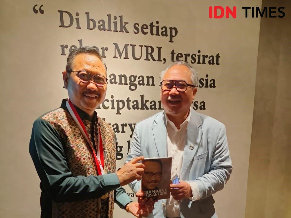 Kepala Otorita IKN Bambang Susantono Terima Penghargaan MURI