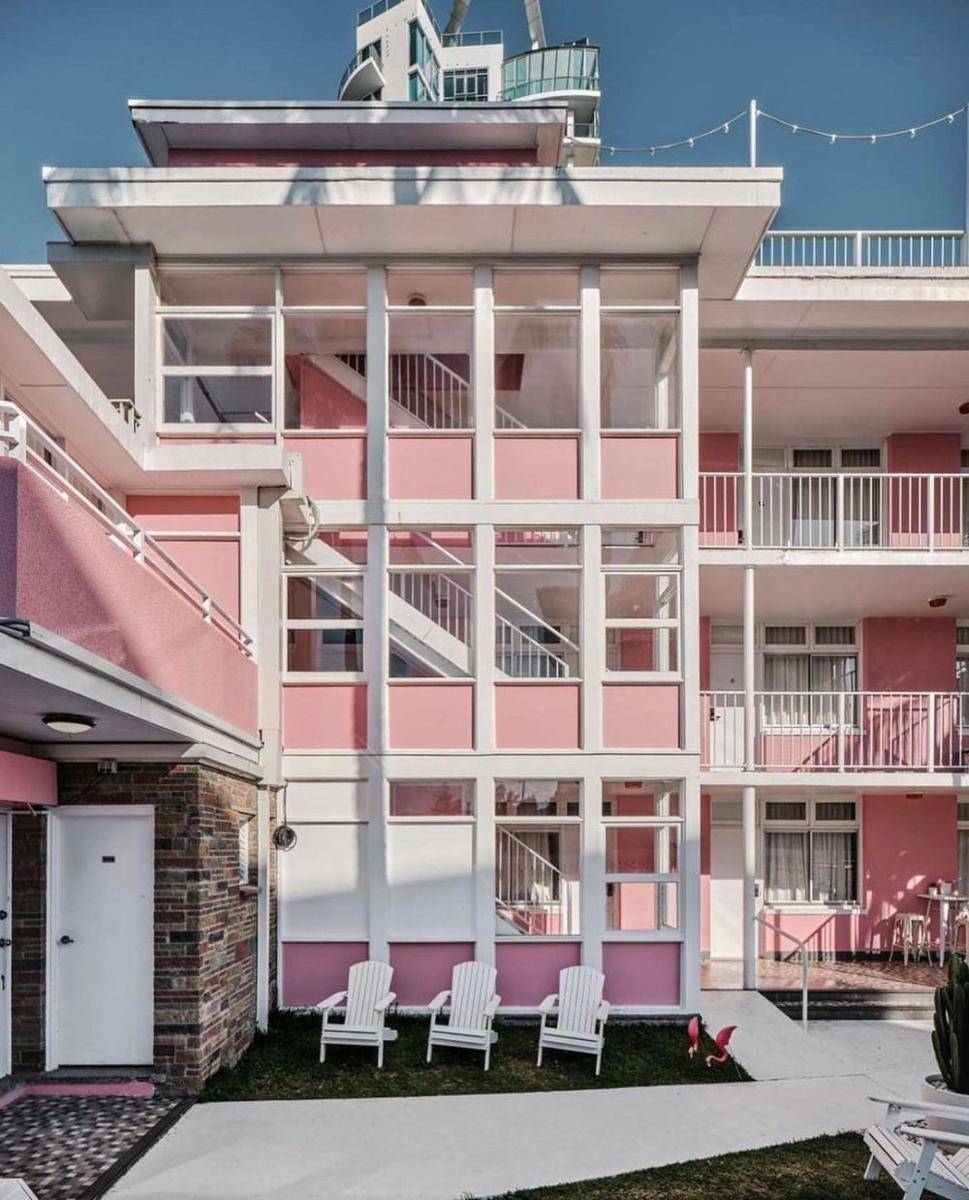 The Pink Hotel Coolangatta (instagram.com/thepinkhotelcoolangatta)