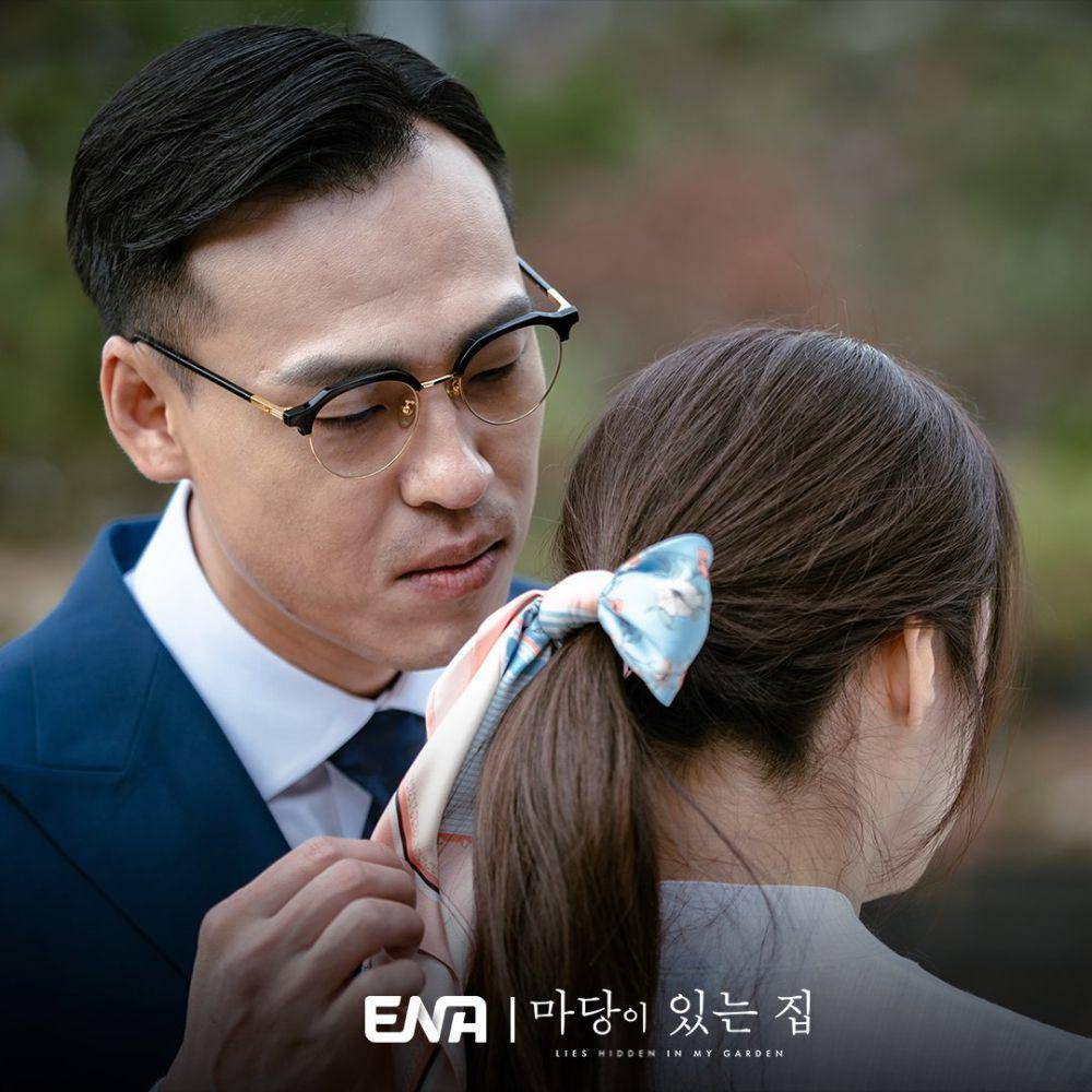 Choi Jae Rim di Lies Hidden in My Garden (twitter.com/channel_ENA)