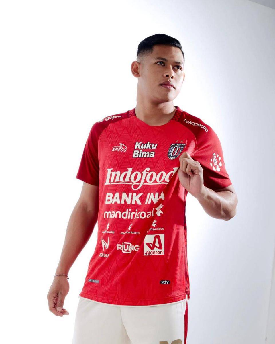 Taufik Hidayat berseragam Bali United. (instagram.com/taufikhdyt76)