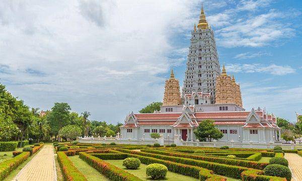 Wat Yansangwararam (pattayasanook.com)