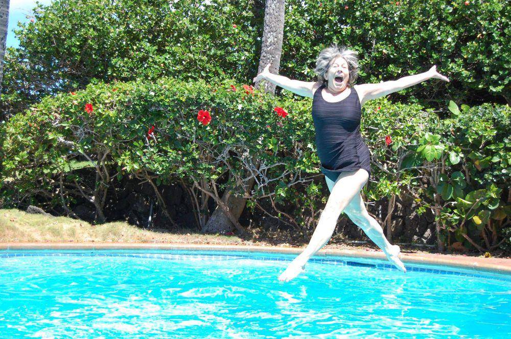 potret momen kocak sebelum kejadian di kolam renang (reddit.com/user/FactBlaster)