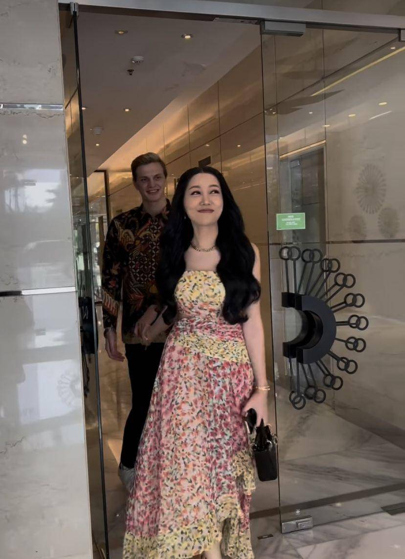 potret Lucinta Luna dan pacar bule (Instagram.com/lucintaluna_manjalita)