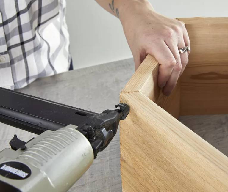 DIY Pot Kayu Hexagonal (bhg.com/Sydney Price)