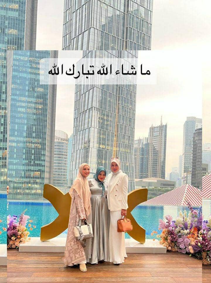 artis yang menghadiri grand launch produk kolaborasi Aurel Hermansyah dan Klamby (instagram.com/chafrederica)