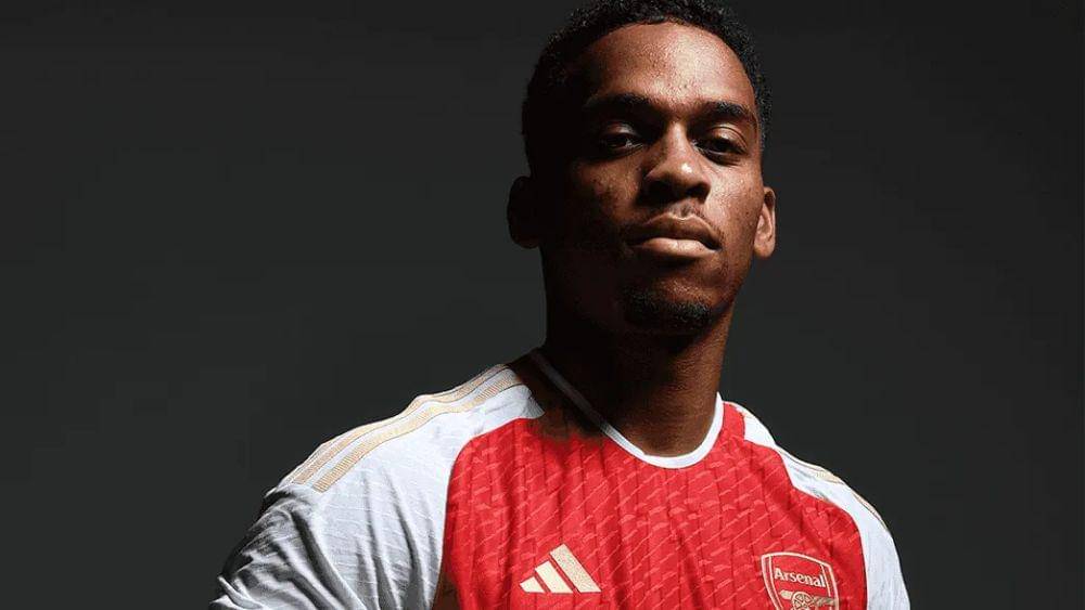 Jurrien Timber (arsenal.com)