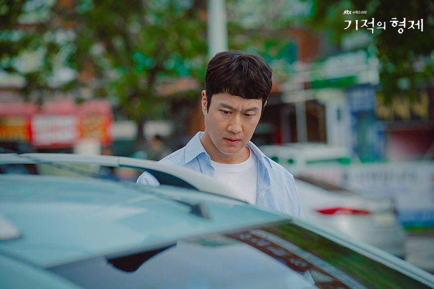 cuplikan Jung Woo di drakor Miraculous Brothers (dok. JTBC/Miraculous Brothers)