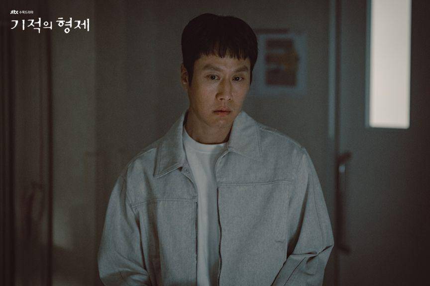 cuplikan Jung Woo di drakor Miraculous Brothers (dok. JTBC/Miraculous Brothers)