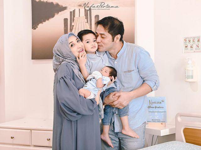 keluarga Ricky Perdana (instagram.com/chacathakya15 by Nafas Pertama)