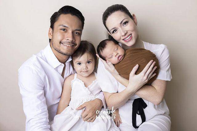 pemotretan anak Randy Pangalila (instagram.com/creatinkmoments)