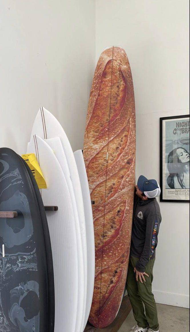 potret hal unik bertema roti baguette (reddit.com/user/DinerDashing)