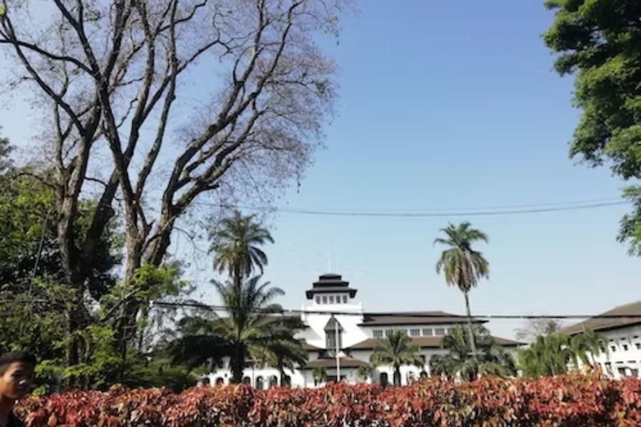 [QUIZ] Tebak Nama Tempat Wisata Populer di Bandung Raya Ini, Bisa?
