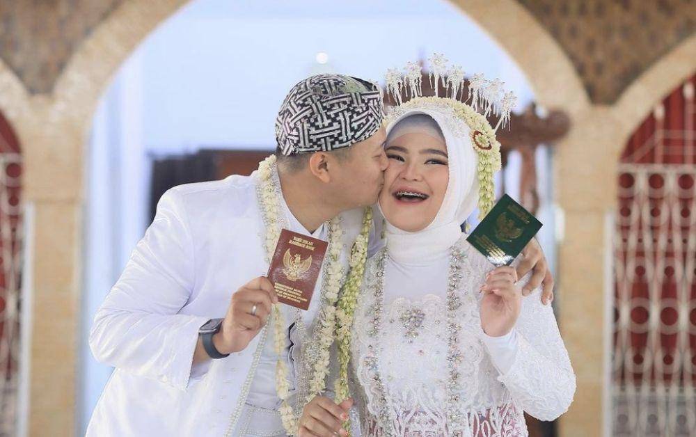 momen pernikahan Rossa Meldianti keponakan Dewi Perssik (instagram.com/rosameldianti29)