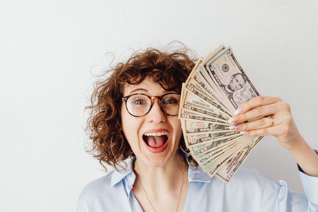 4 Perbedaan Bunga dan Bagi Hasil dalam Perbankan, Cek!