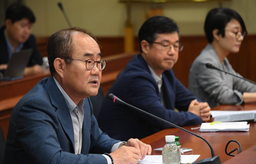Para petinggi Hyundai Motor Group saat menjawab pertanyaan wartawan di Namyang, Korea Selatan (HMG)