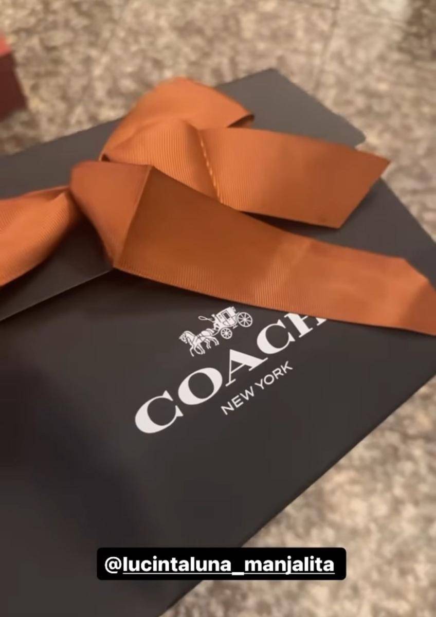 Hadiah ulang tahun Rizky Billar ke-28 (instagram.com/rizkybillar)