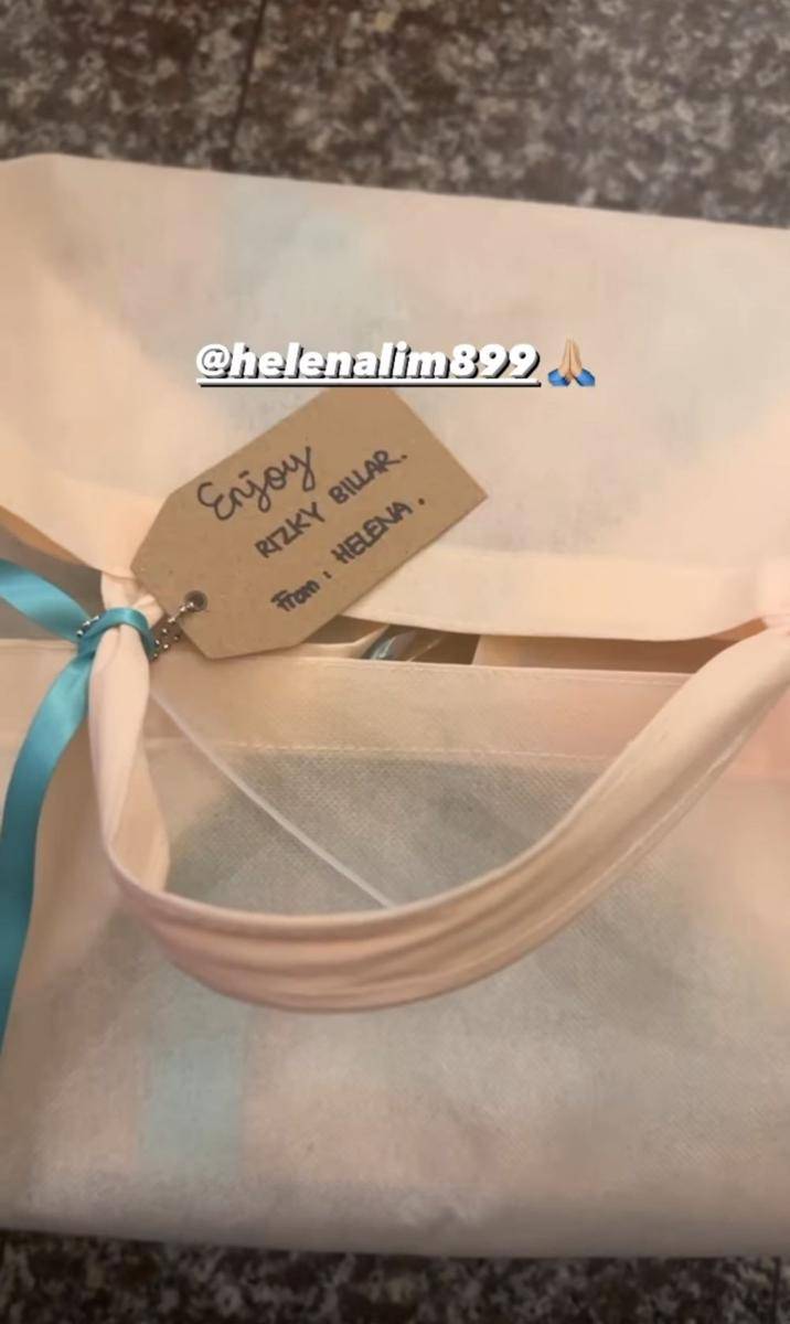 Hadiah ulang tahun Rizky Billar ke-28 (instagram.com/rizkybillar)