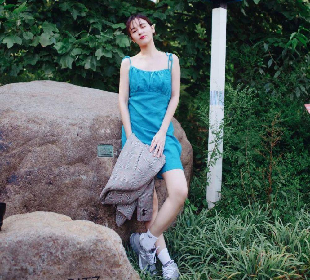 Aom Sushar (instagram.com/aom_sushar)