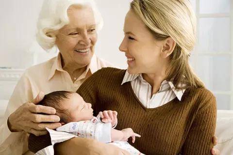 mendapat saran pengasuhan (pampers.com)