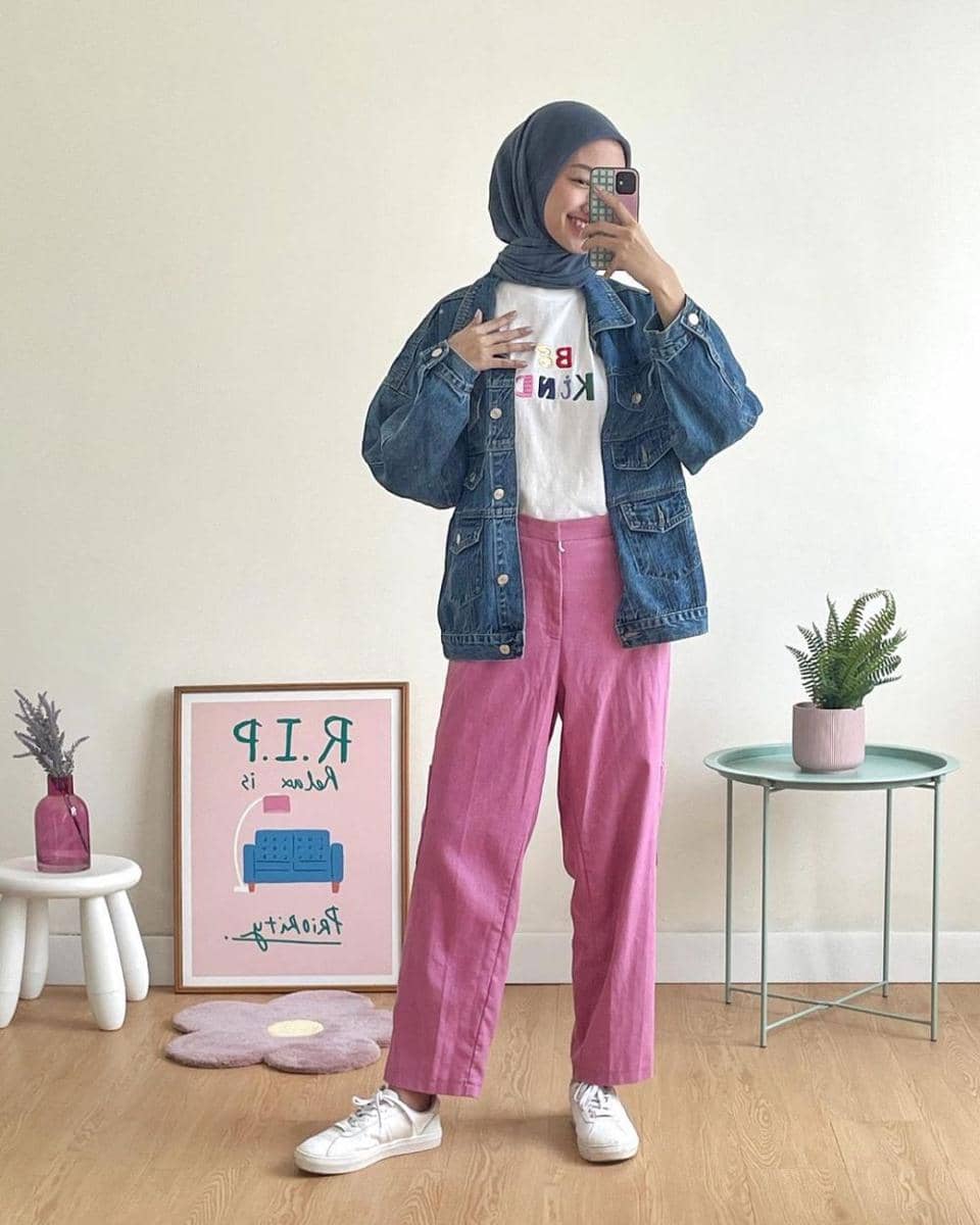 Style outer. (instagram.com/kanazhra)