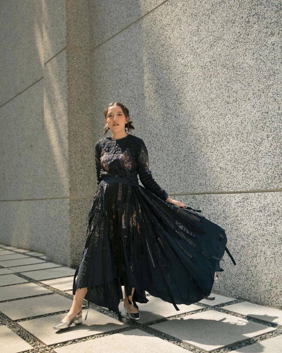 inspirasi gaya kondangan modis ala Ify Alyssa (instagram.com/ifyalyssa)