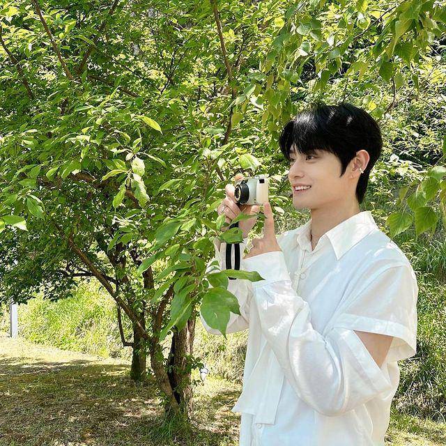 Kim Ji Woong ZEROBASEONE (instagram.com/official.zb1)