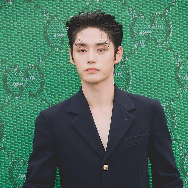 Kim Ji Woong ZEROBASEONE (instagram.com/zb1offcl)
