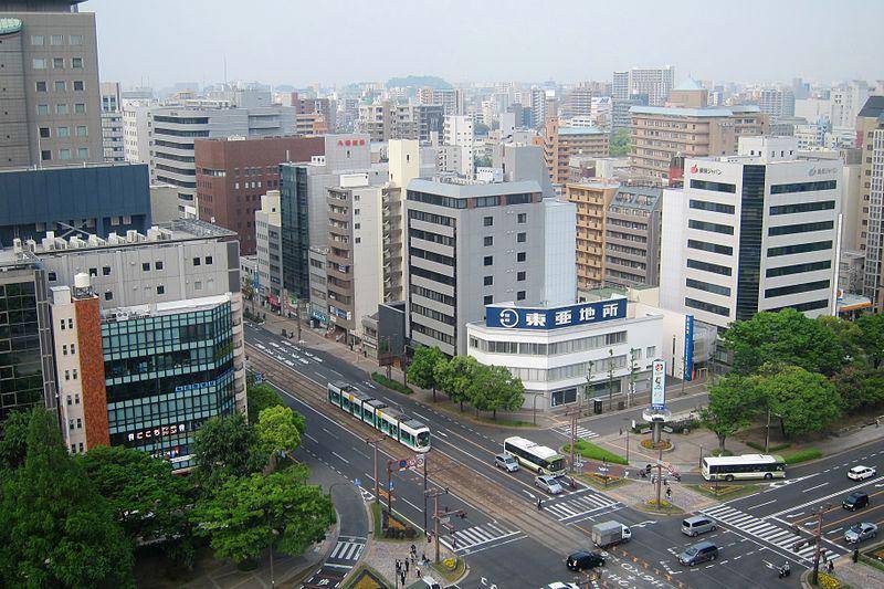 Pemandangan Kota Hiroshima dari atas ANA Crowne Plaza. (commons.wikimedia.org/BriYYZ)