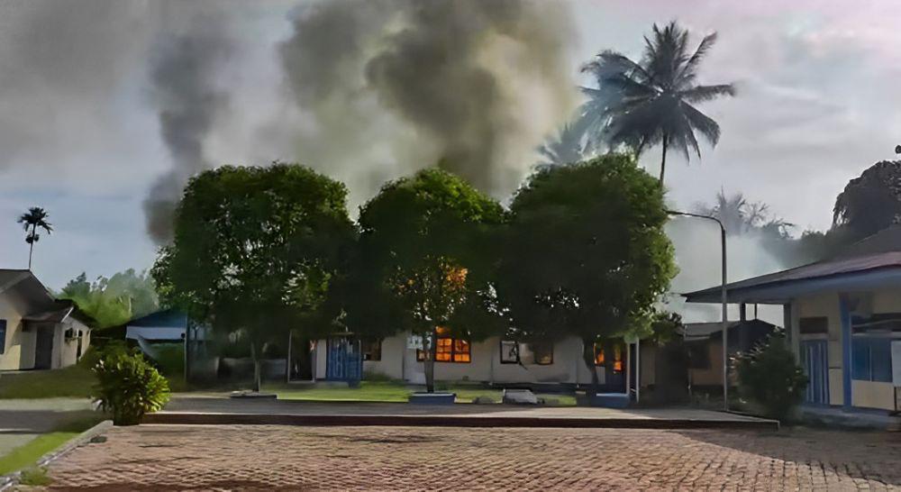 Kebakaran Landa Kampus Universitas Wiyata Mandala di Nabire